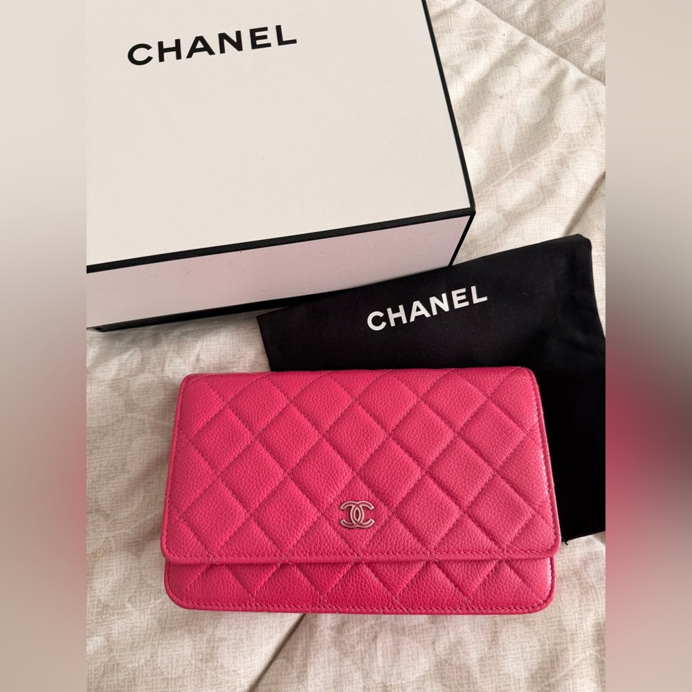 🔴SOLD🔴 Chanel Wallet On Chain Pink Caviar Leather